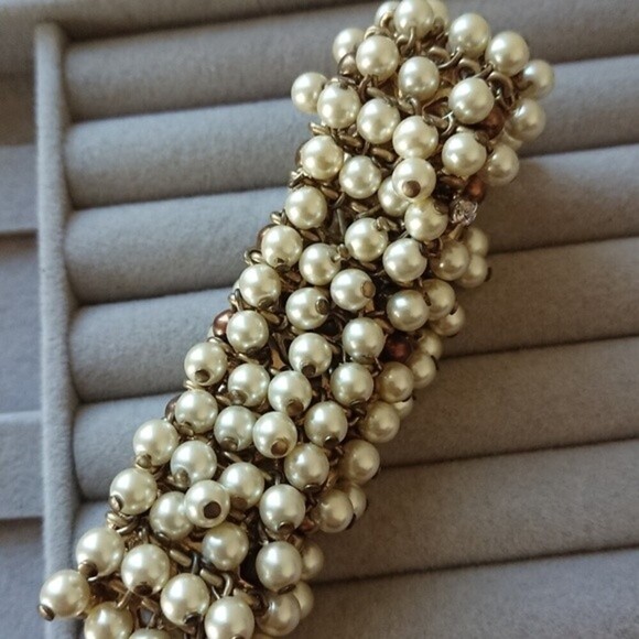 J. Crew multi-strand (five total) twisted faux pearl bracelet - Picture 5 of 10